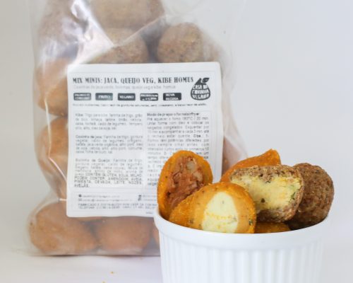 Mix1 minis salgados 3 sabores-frente recheio-salgados veganos-minis 25-Casa da Coxinha Vegana